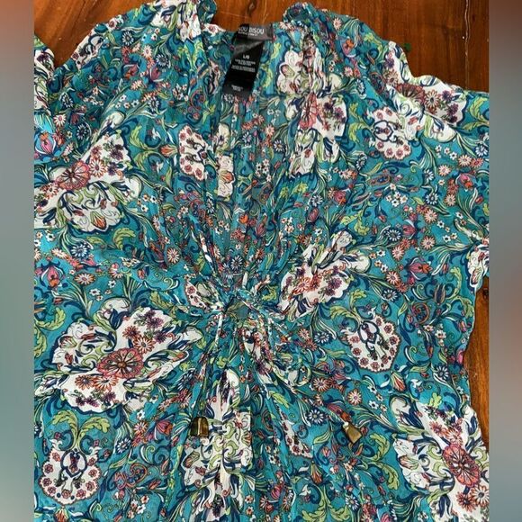 Bisou Bisou Floral Blouse in Teal - Picture 14 of 14